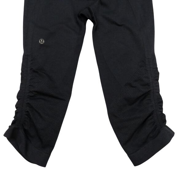Lululemon Ebb to Street Crop 21" Leggings Ruched Sides Size 6 - Picture 4 of 6